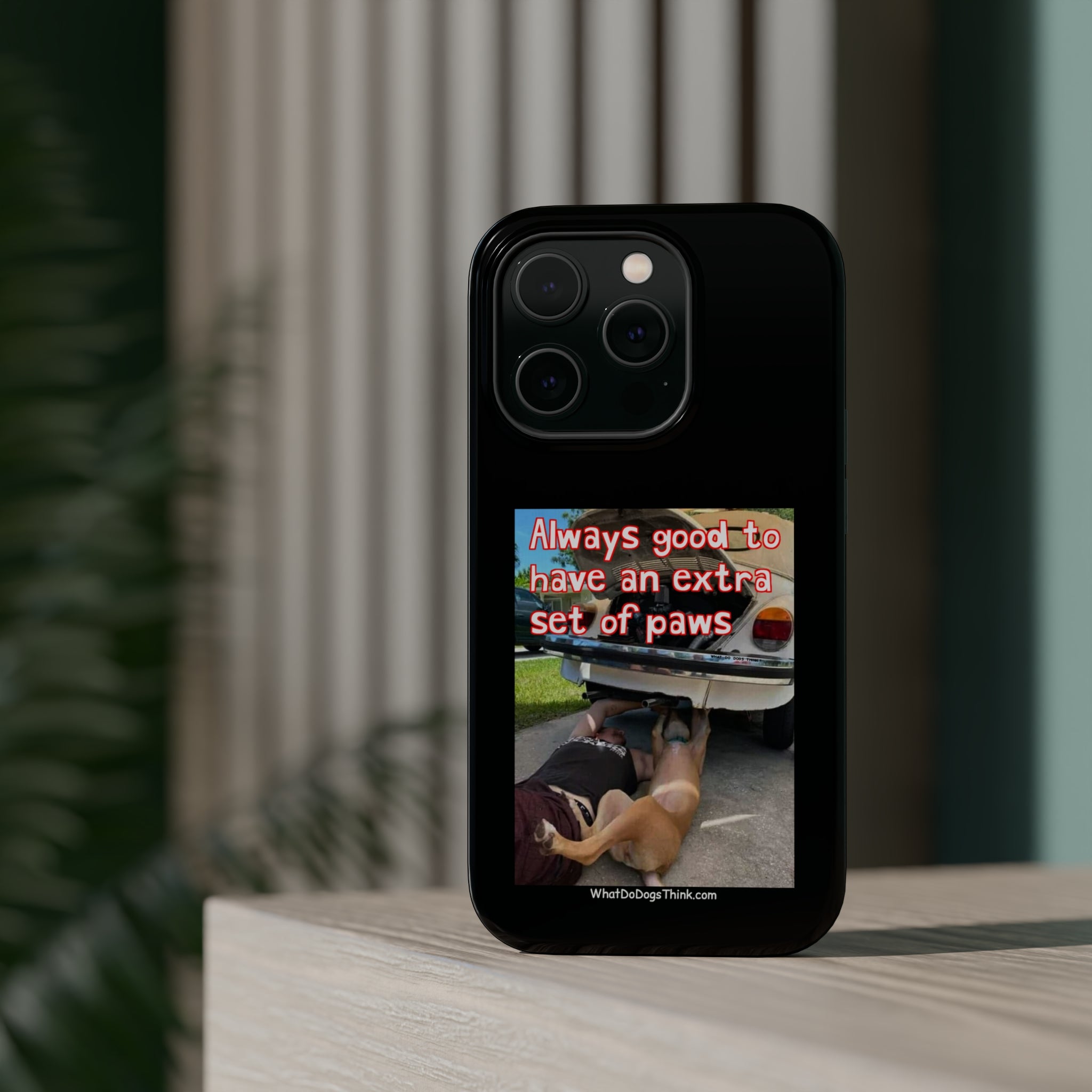 Extra Paw Black MagSafe Tough Cases